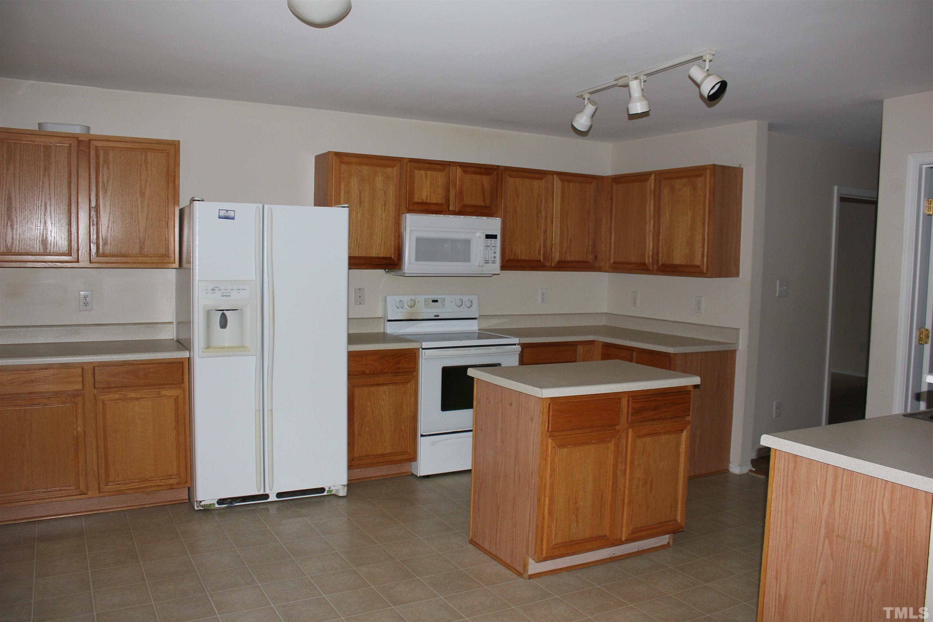 1016 Cookwood Court Raleigh, NC 27610 - Photo 4 of 29 Gallery Image 4