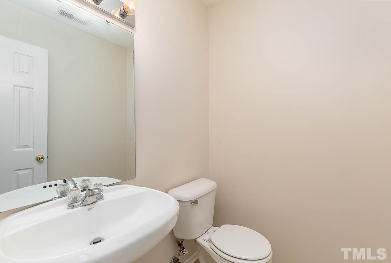 1016 Cookwood Court Raleigh, NC 27610 - Photo 9 of 29 Gallery Image 9
