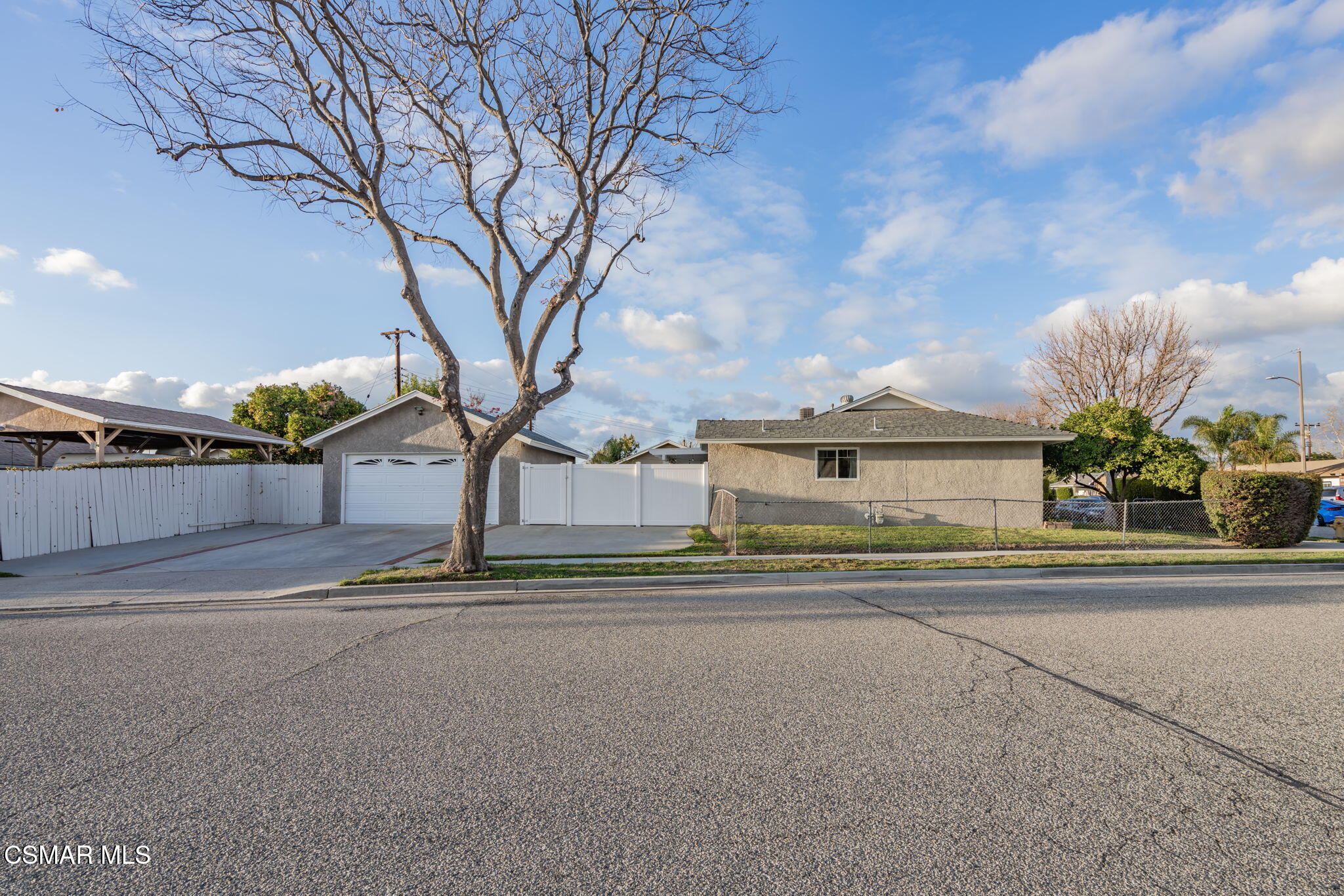 1213 Currant Avenue Simi Valley, CA 93065 - Photo 3 of 53 3-web-or-mls-_CK19750
