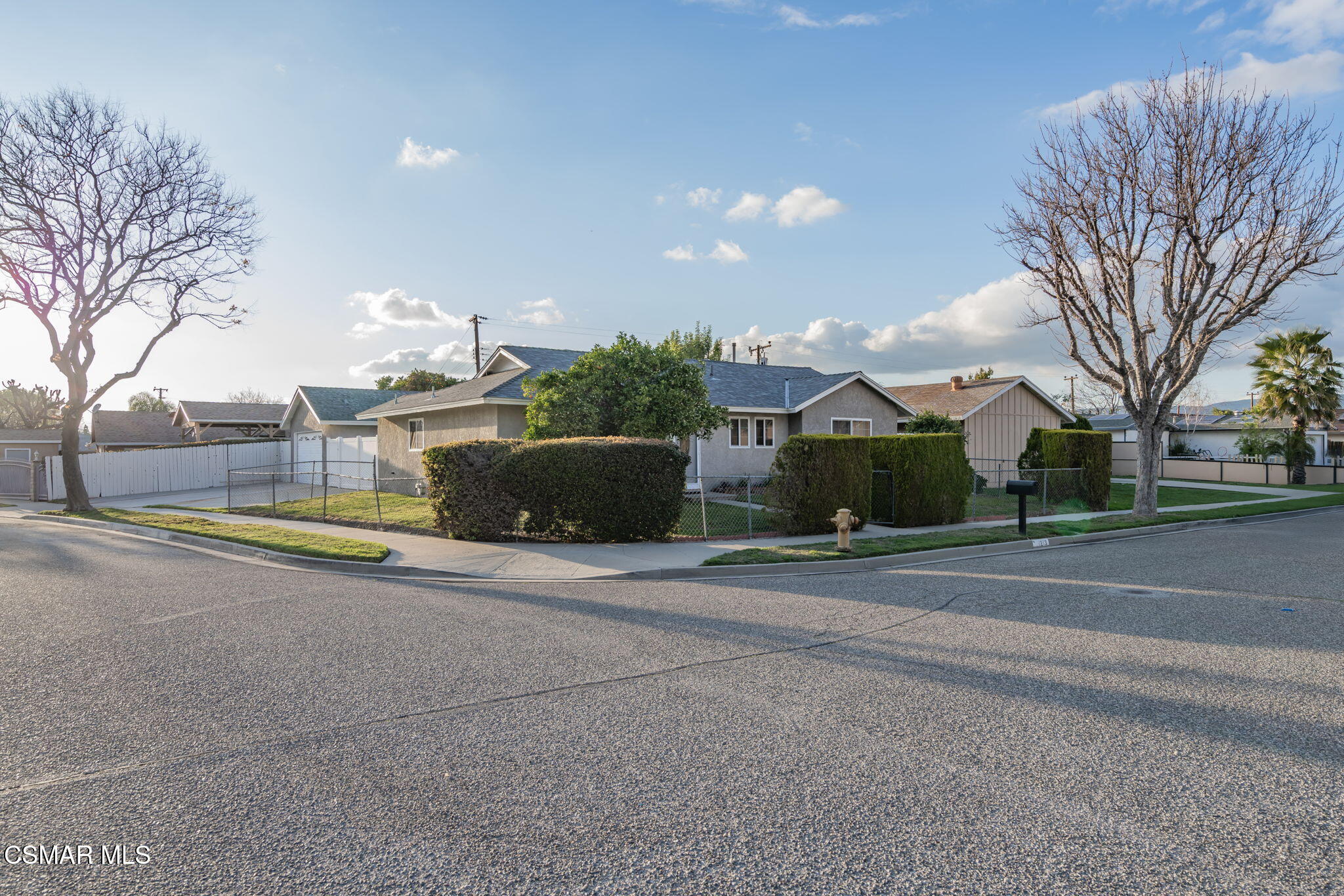 1213 Currant Avenue Simi Valley, CA 93065 - Photo 4 of 53 4-web-or-mls-_CK19747 copy