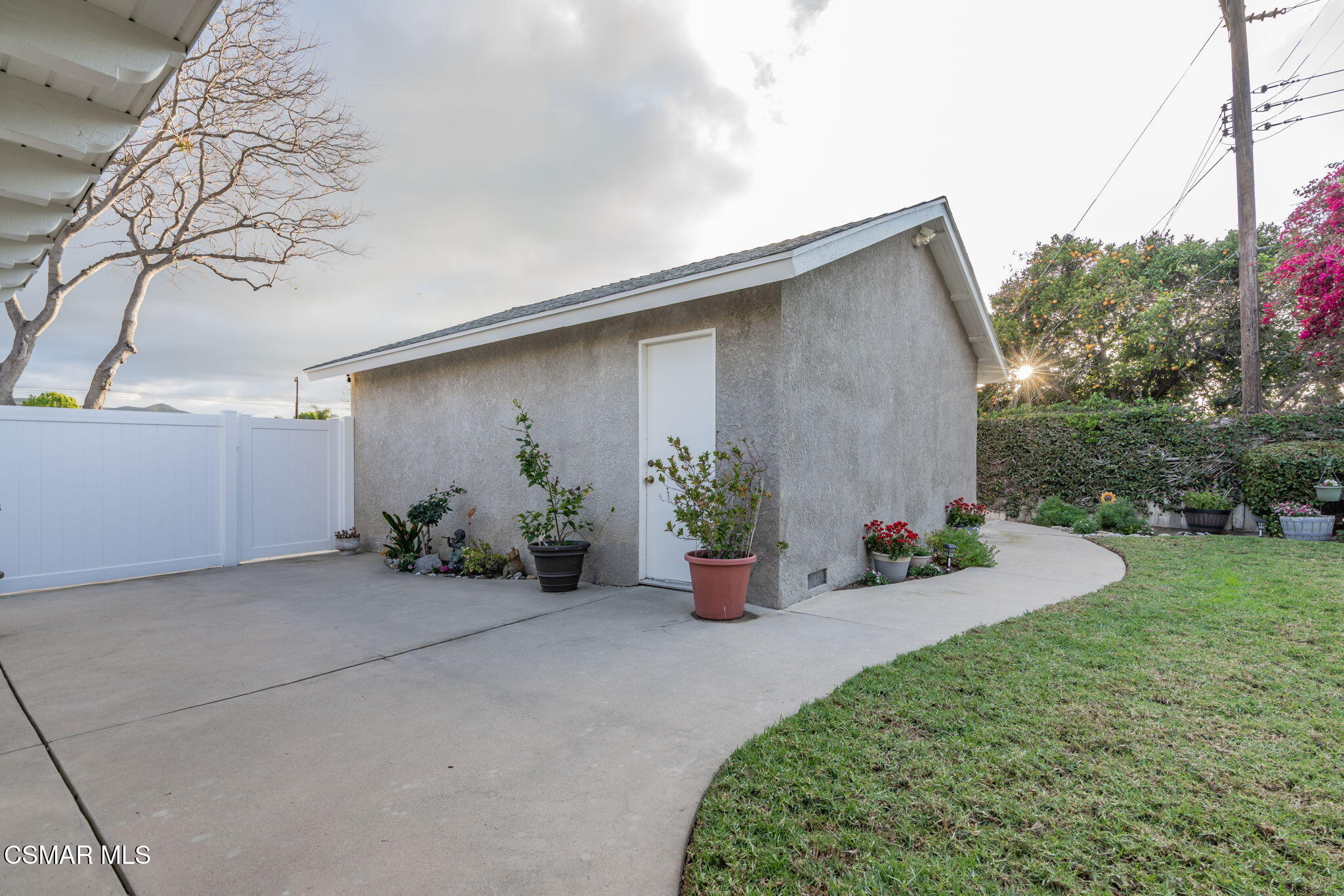 1213 Currant Avenue Simi Valley, CA 93065 - Photo 42 of 53 42-web-or-mls-_CK19766