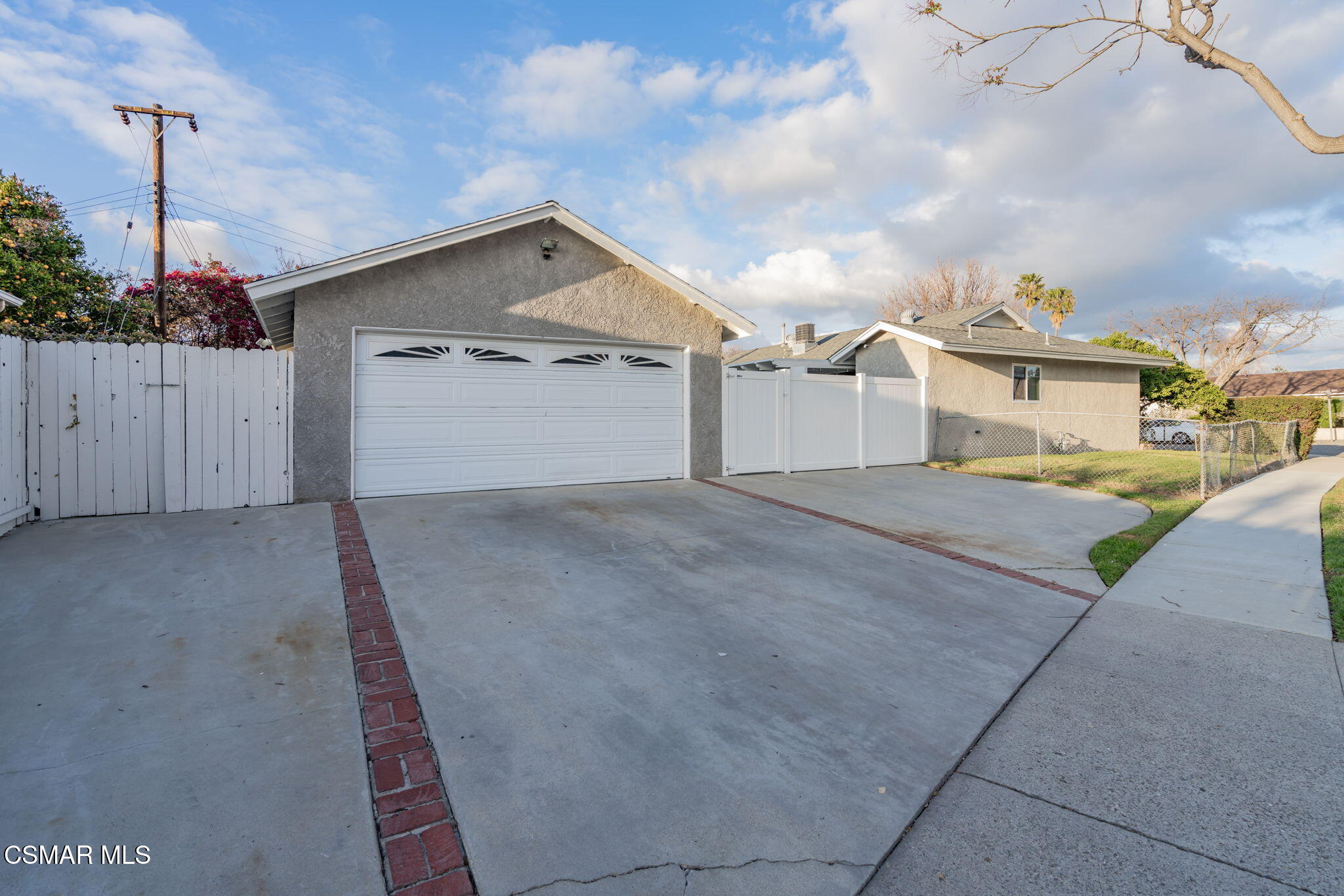 1213 Currant Avenue Simi Valley, CA 93065 - Photo 48 of 53 48-web-or-mls-_CK19752