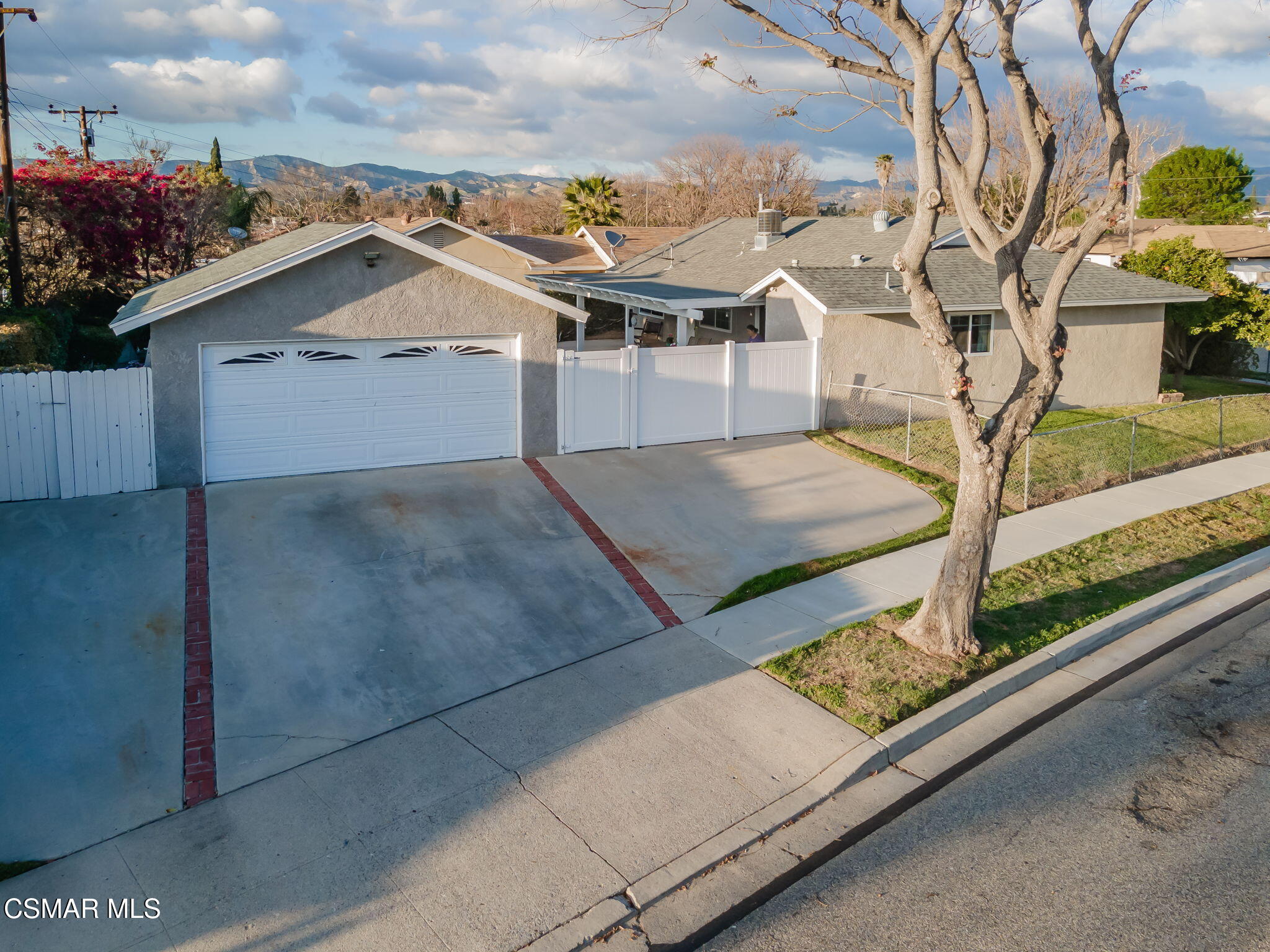 1213 Currant Avenue Simi Valley, CA 93065 - Photo 50 of 53 50-web-or-mls-DJI_0639