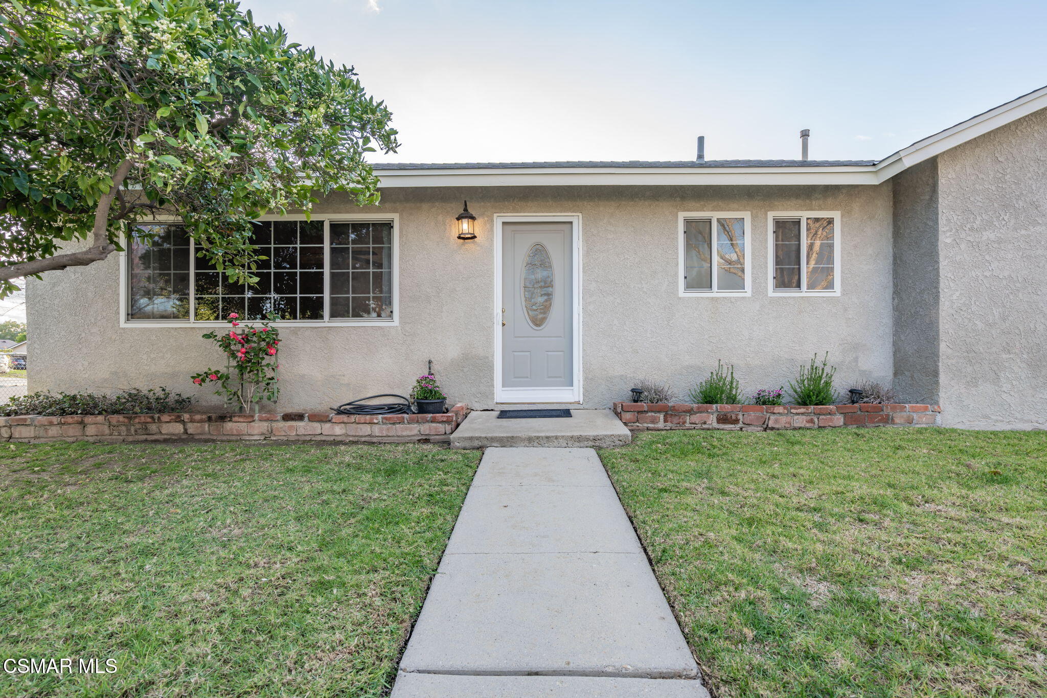 1213 Currant Avenue Simi Valley, CA 93065 - Photo 6 of 53 6-web-or-mls-_CK19757