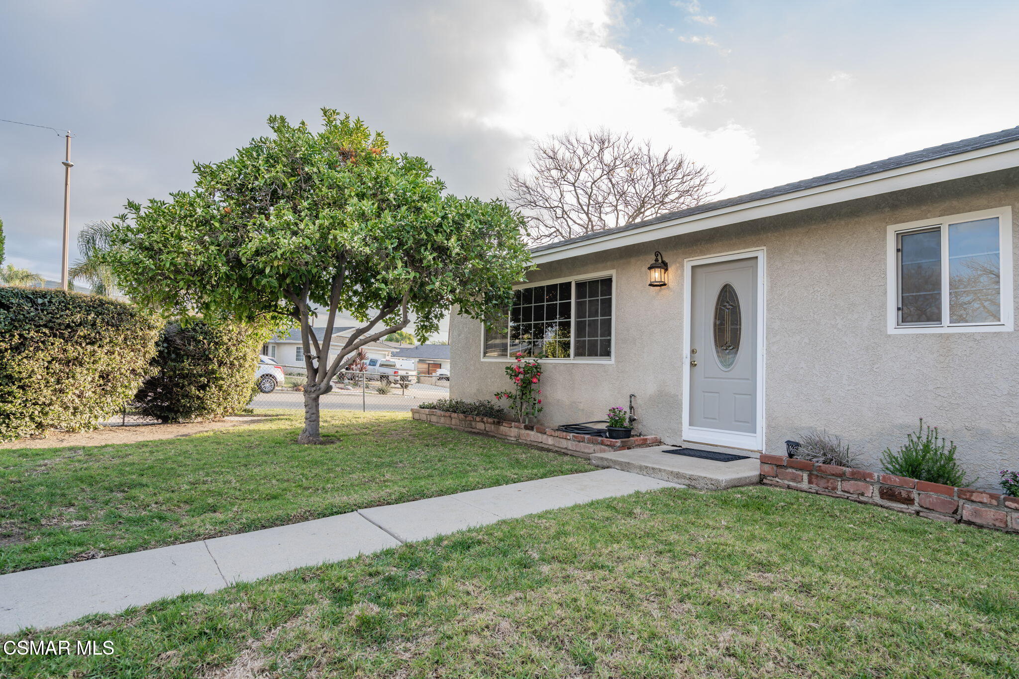 1213 Currant Avenue Simi Valley, CA 93065 - Photo 7 of 53 7-web-or-mls-_CK19758