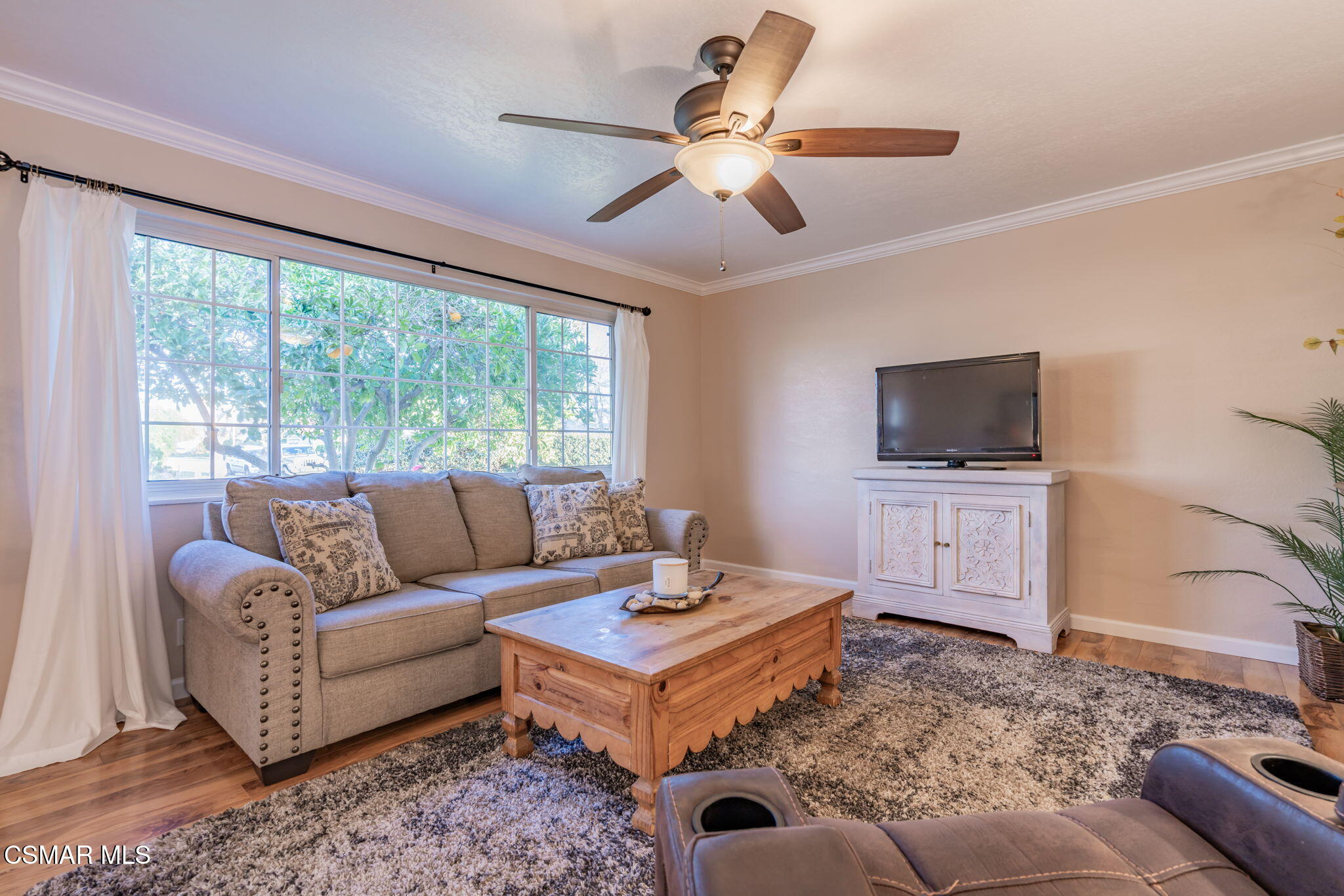 1213 Currant Avenue Simi Valley, CA 93065 - Photo 10 of 53 10-web-or-mls-_CK19774