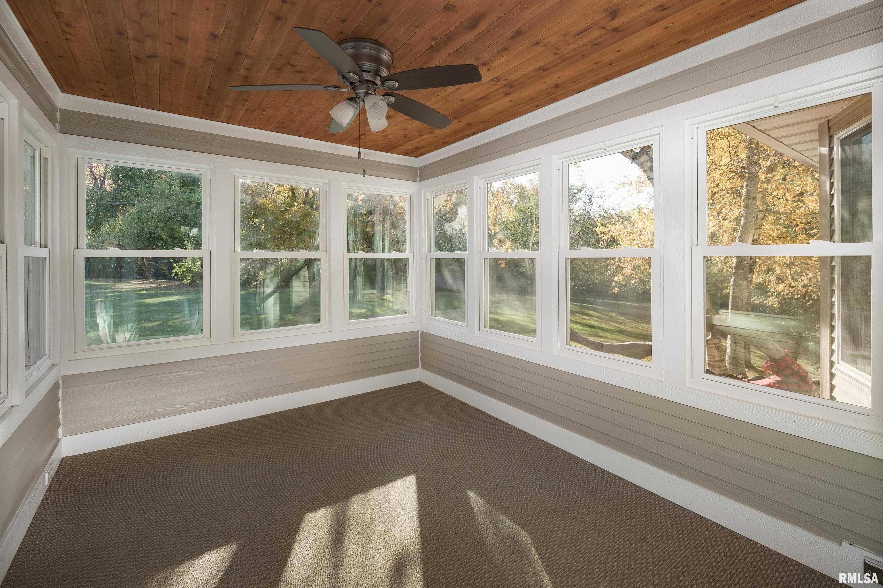 26 Timber Ridge Drive Coal Valley, IL 61240 - Photo 12 of 54