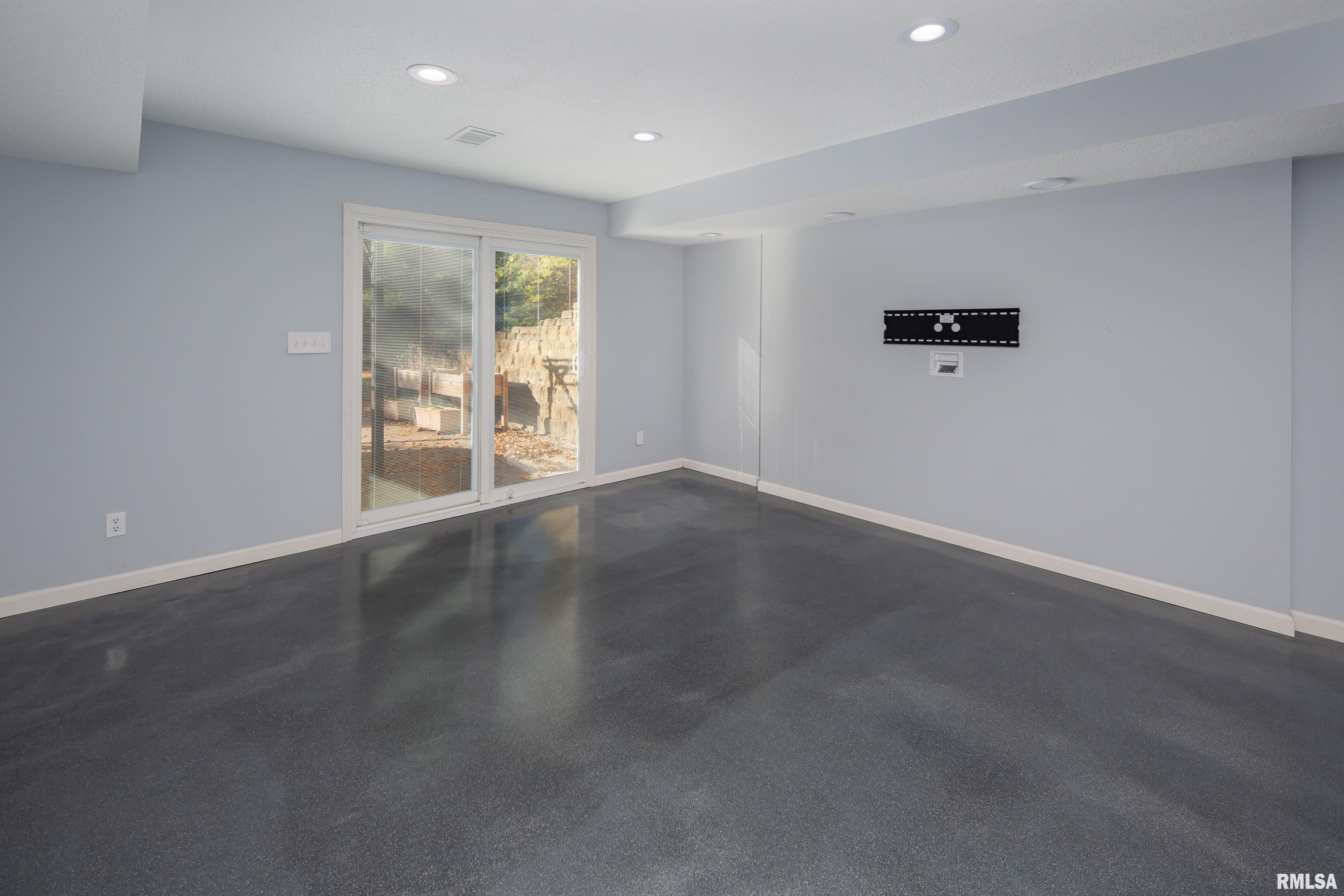 26 Timber Ridge Drive Coal Valley, IL 61240 - Photo 38 of 54