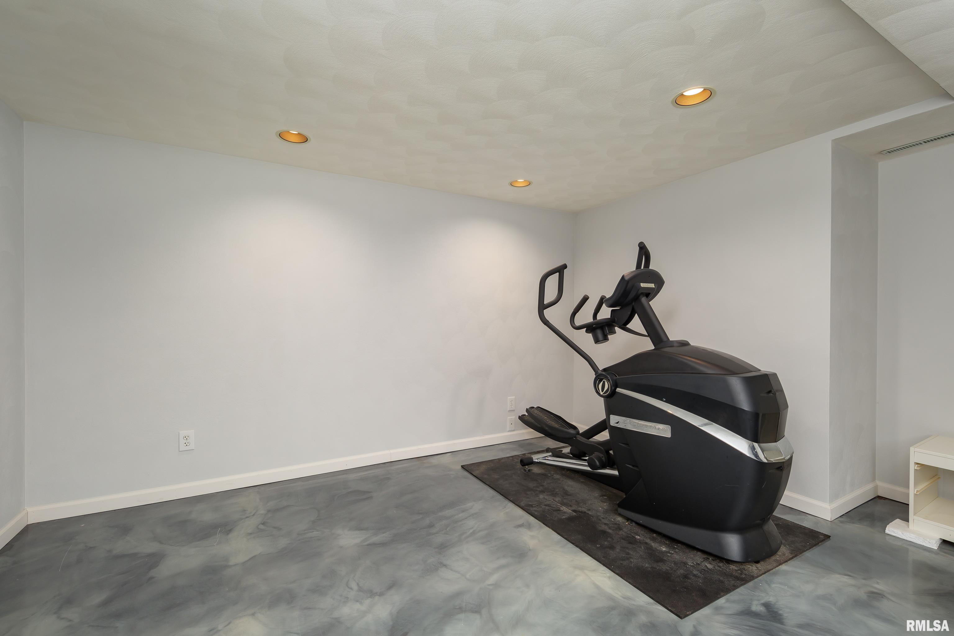 26 Timber Ridge Drive Coal Valley, IL 61240 - Photo 41 of 54