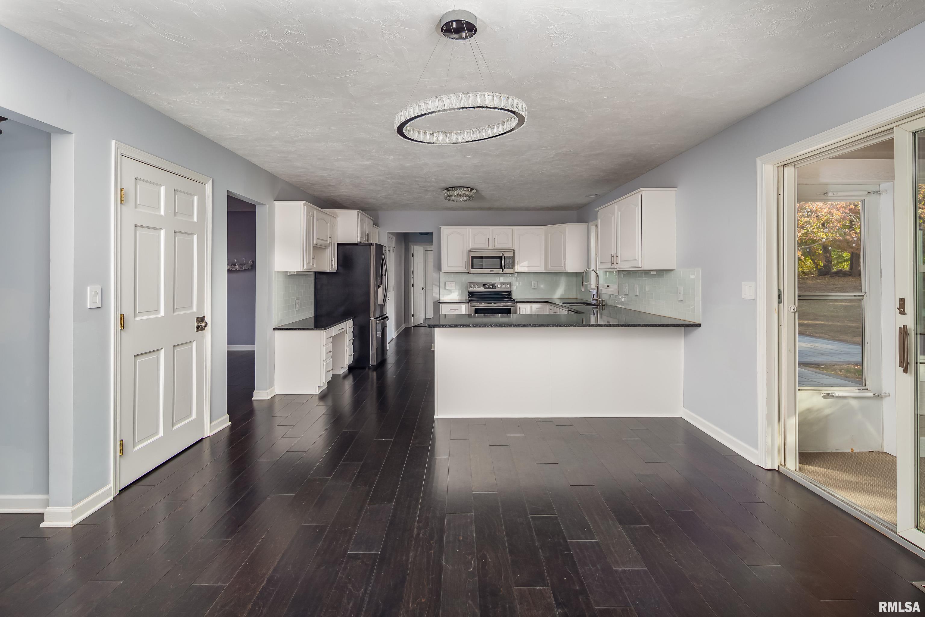 26 Timber Ridge Drive Coal Valley, IL 61240 - Photo 5 of 54