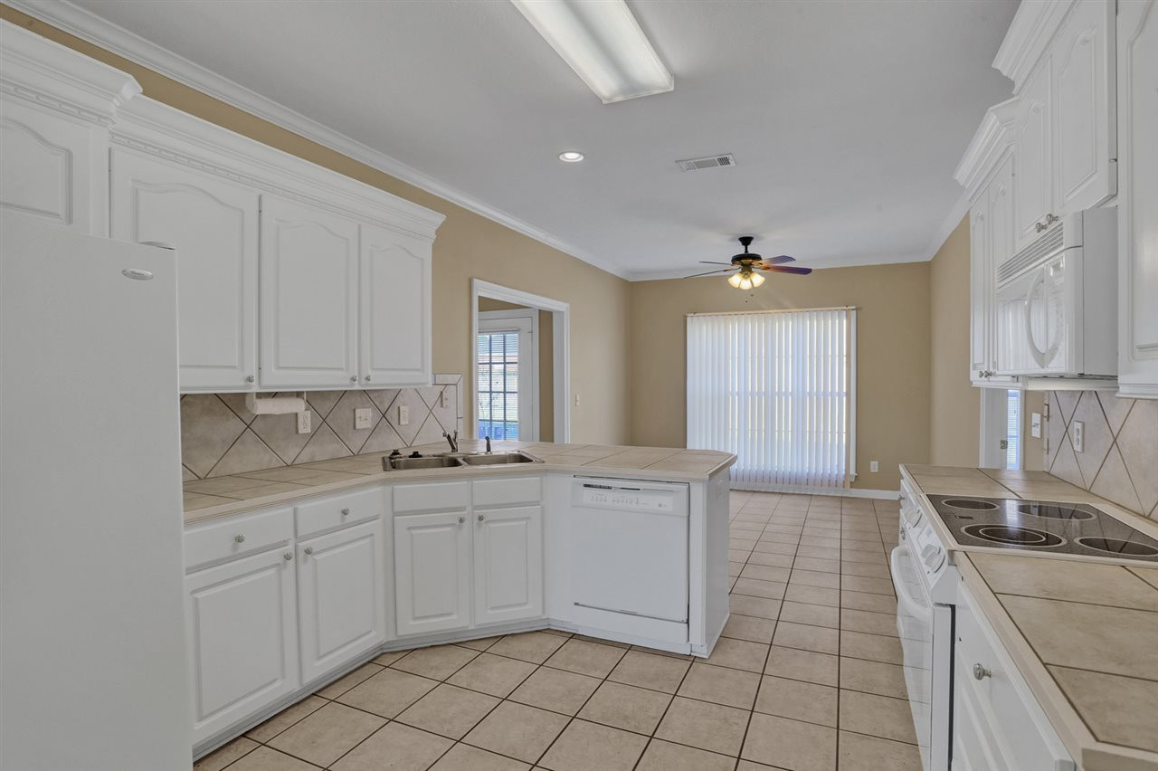 307 Park Ridge Drive Brandon, MS 39042 - Photo 10 of 25 Photo 10