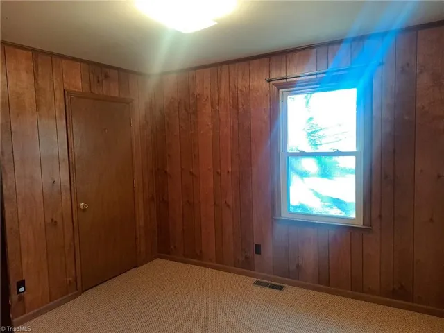 $225,000 | 944 Doe Run Road, Ararat, VA 24053