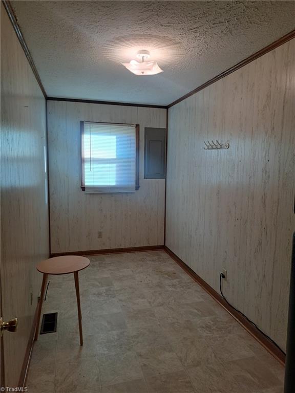 944 Doe Run Road Ararat, VA 24053 - Photo 20 of 24
