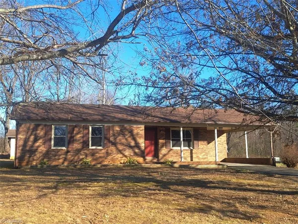 $225,000 | 944 Doe Run Road, Ararat, VA 24053