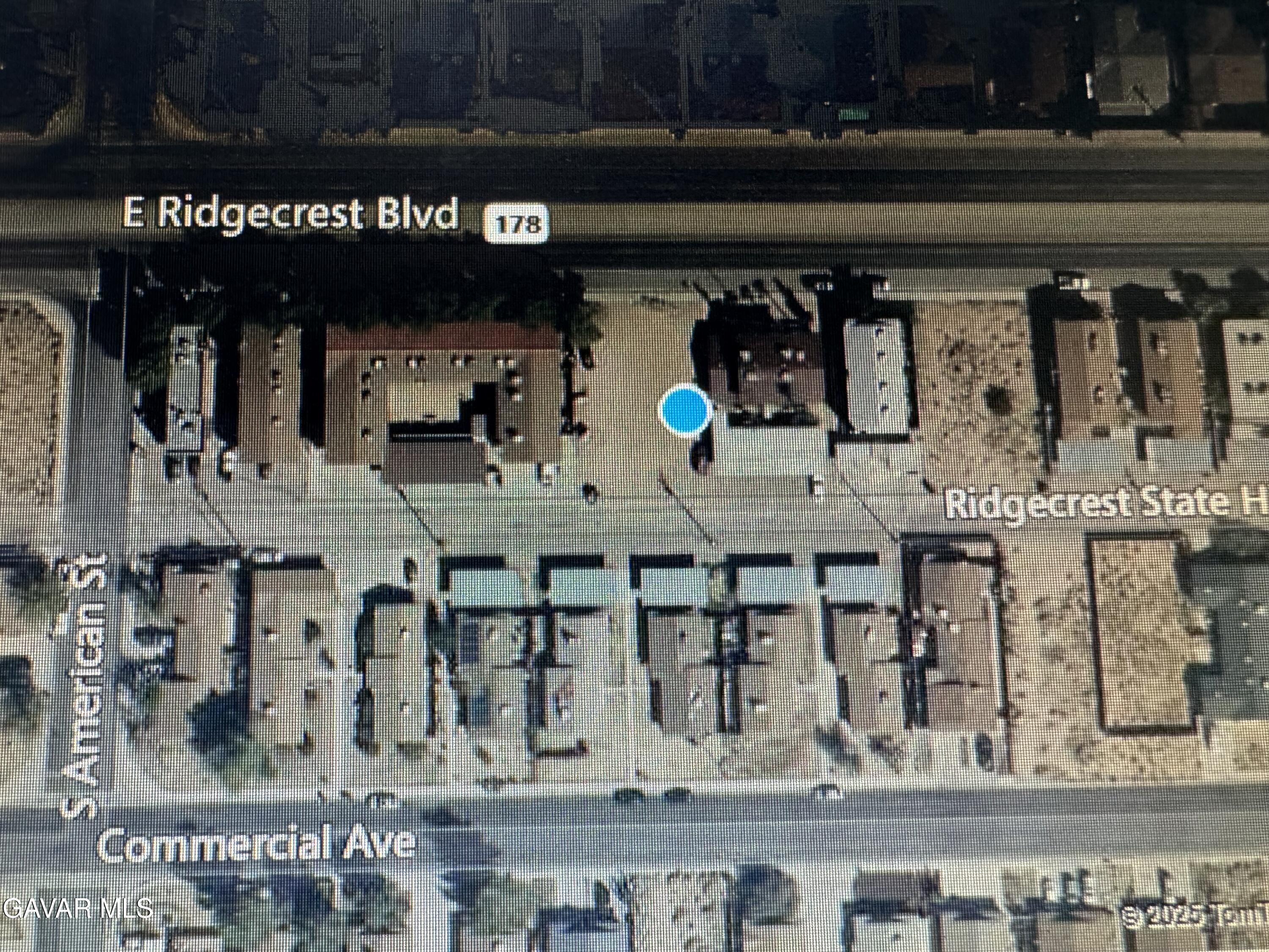 509 1/2 Ridgecrest Boulevard Ridgecrest, CA 93555 - Photo 2 of 4 a view of dinning table and chairs