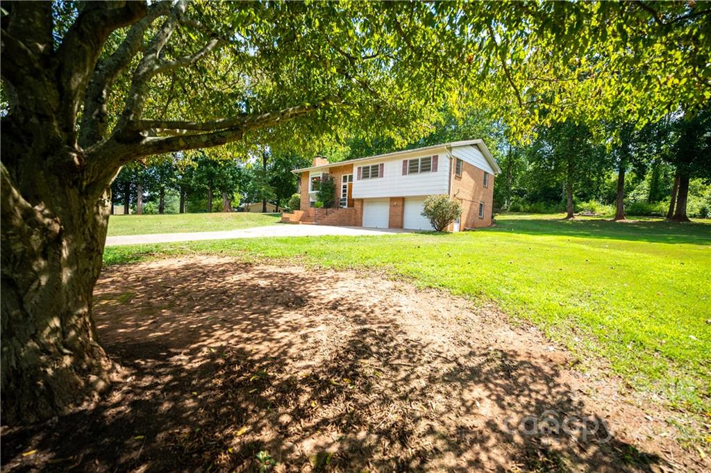 157 Cherry Mountain Road Bostic, NC 28018 - Photo 3 of 26