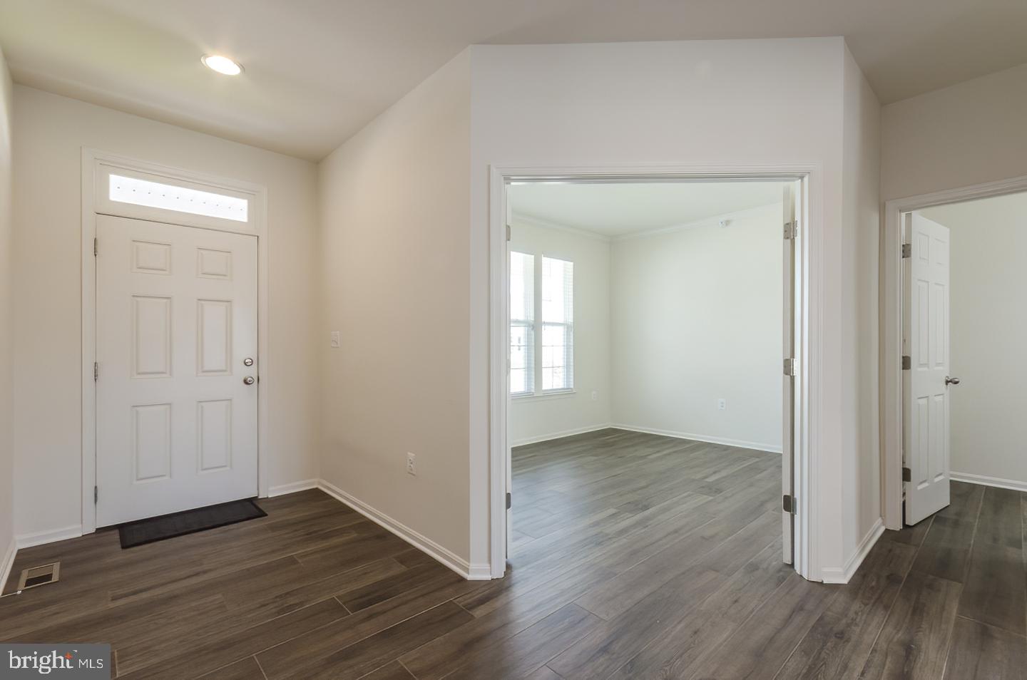 180 Overbrook Road Ranson, WV 25438 - Photo 4 of 39