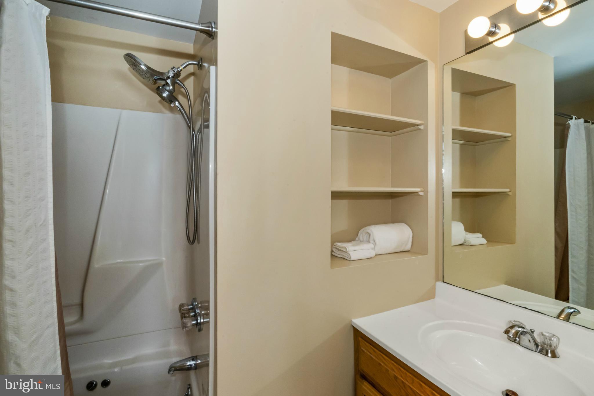 1244 Glendale Road Swanton, MD 21561 - Photo 35 of 52 Main level primary ensuite full bath