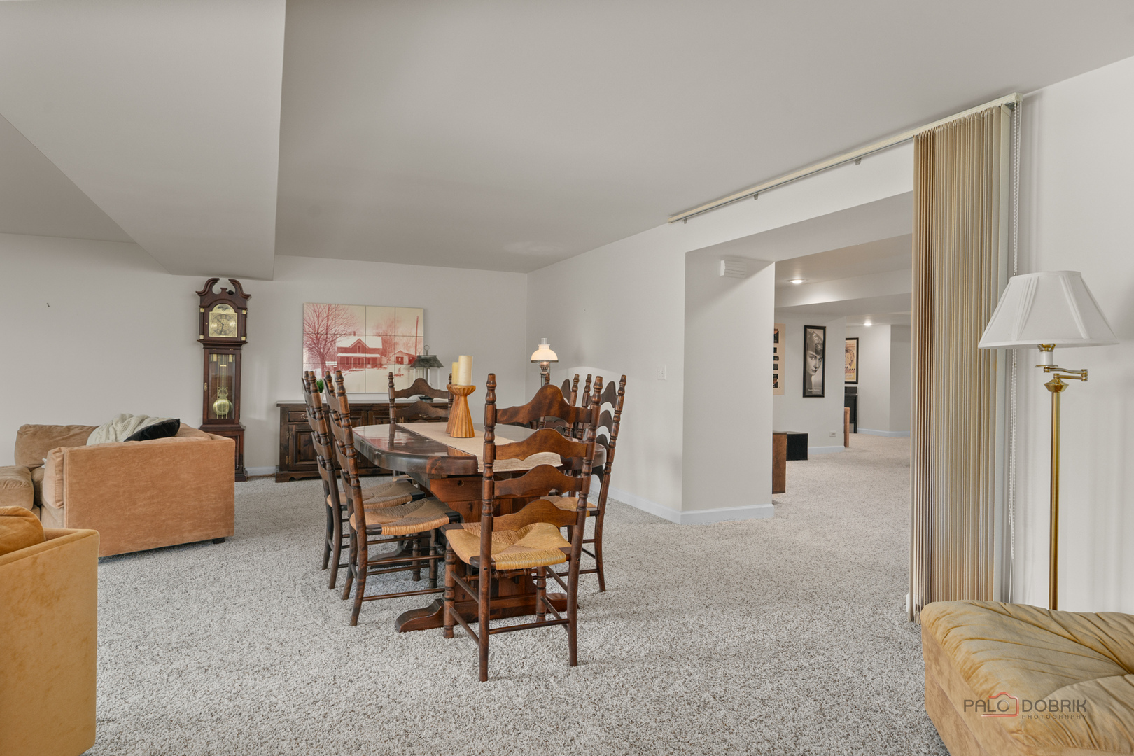 18620 McGuire Road Harvard, IL 60033 - Photo 22 of 40 a dining room with furniture and window