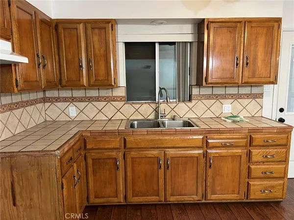 $1,195,000 | 9601 San Juan Avenue, South Gate, CA 90280