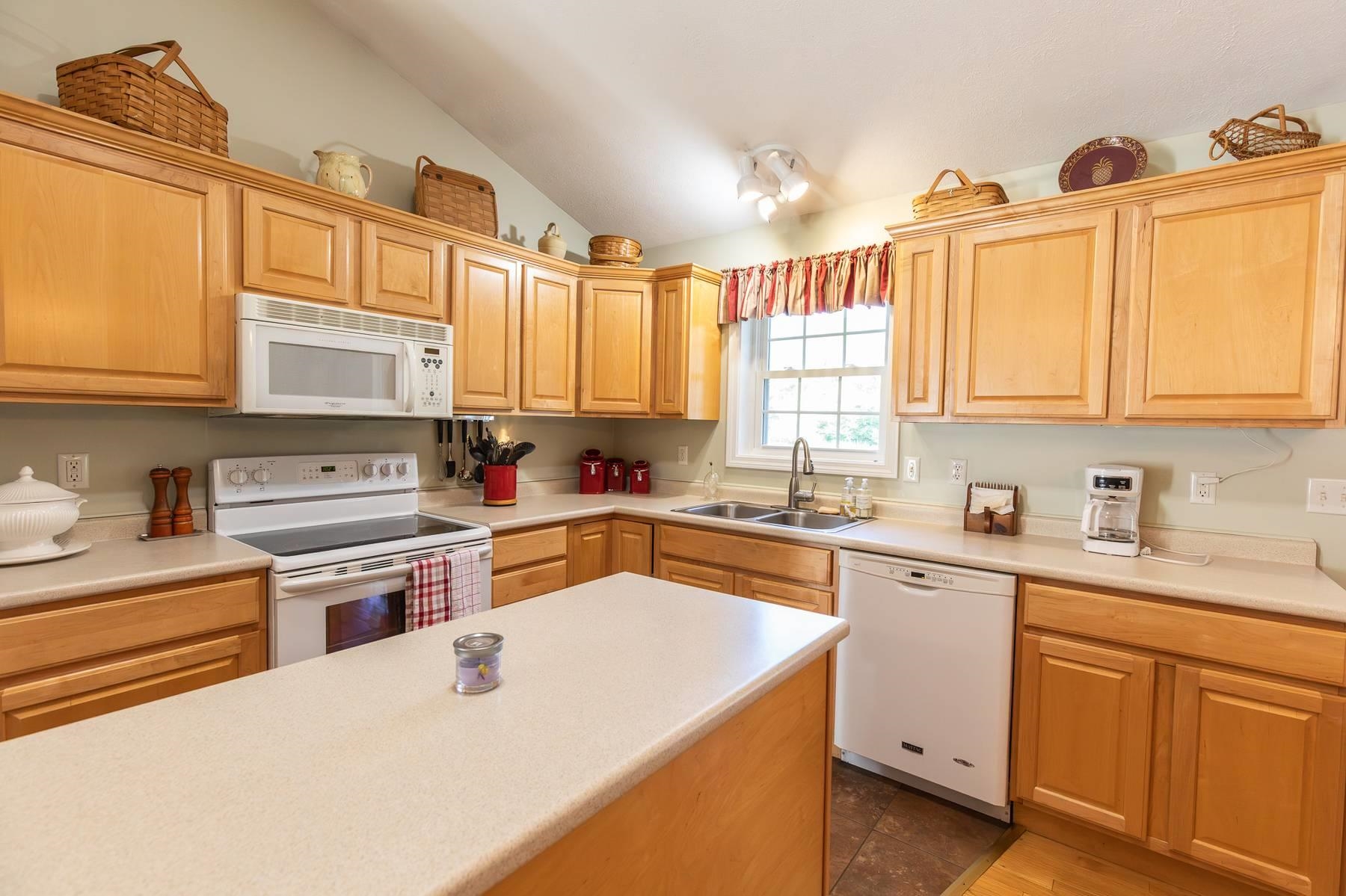 42 South Road Swanzey, NH 03446 - Photo 8 of 58 Gallery Image 8