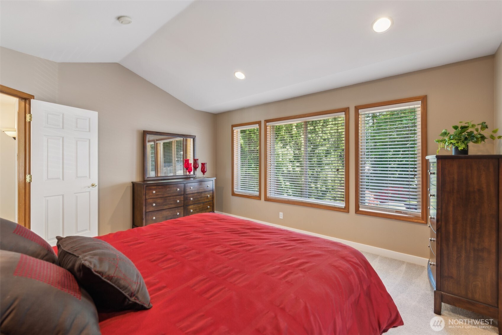 14542 144th Place Southeast Renton, WA 98059 - Photo 14 of 33 Gallery Image 14