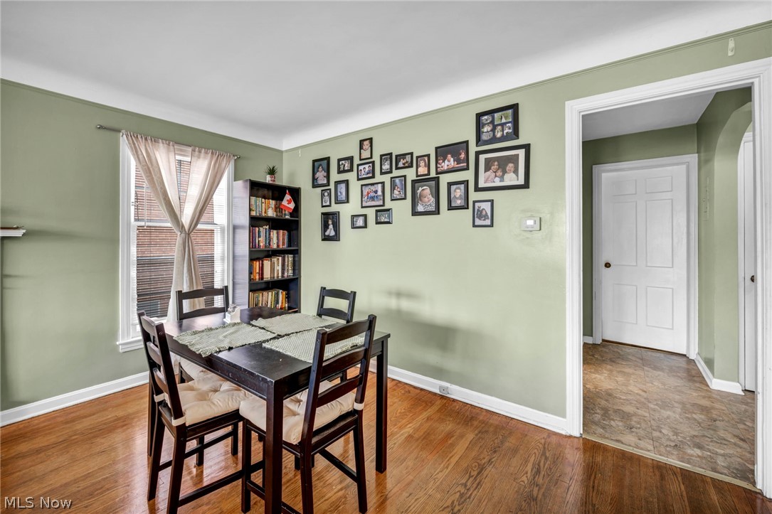 13570 Cedar Road Cleveland, OH 44118 - Photo 8 of 50
