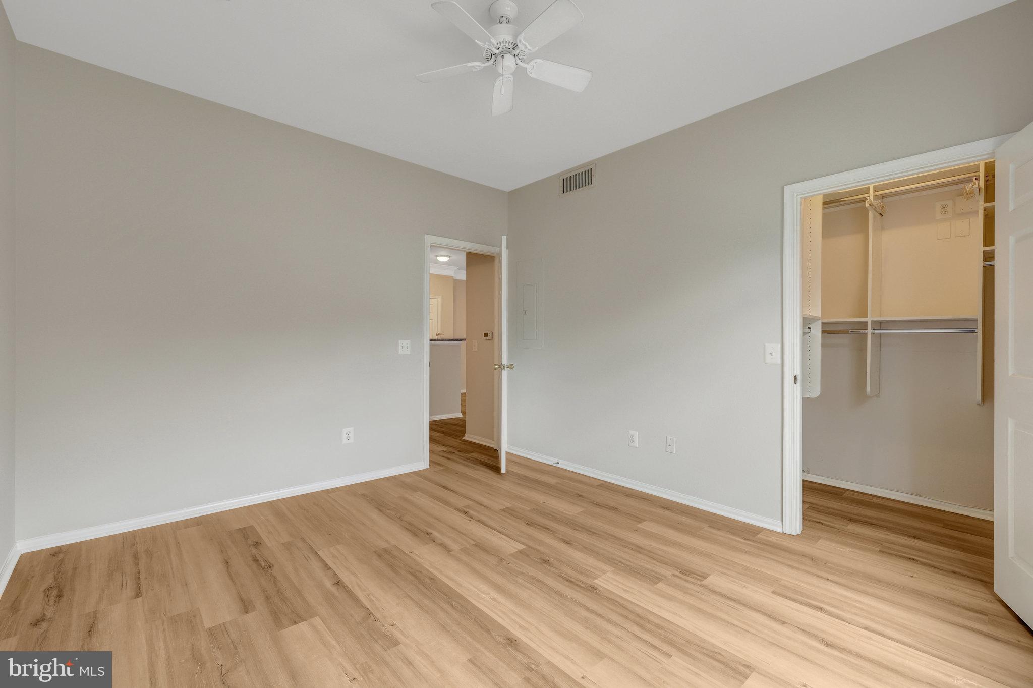 1580 Spring Gate Dr., Unit 4111 McLean, VA 22102 - Photo 19 of 34