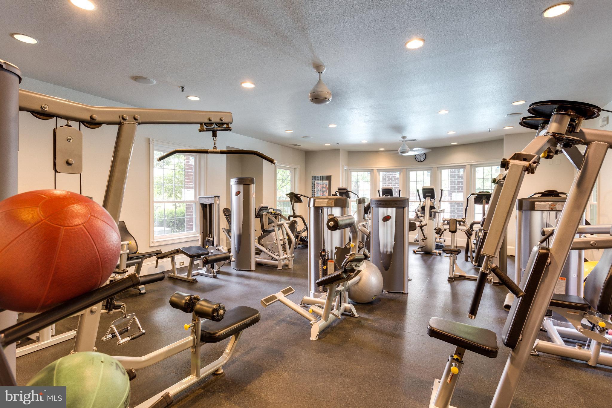 1580 Spring Gate Dr., Unit 4111 McLean, VA 22102 - Photo 26 of 34