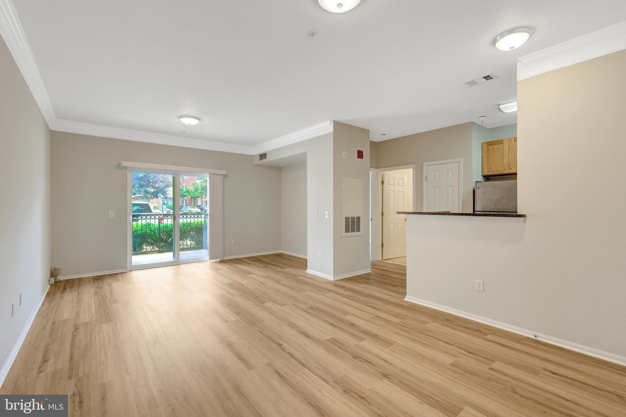 1580 Spring Gate Dr., Unit 4111 McLean, VA 22102 - Photo 5 of 34