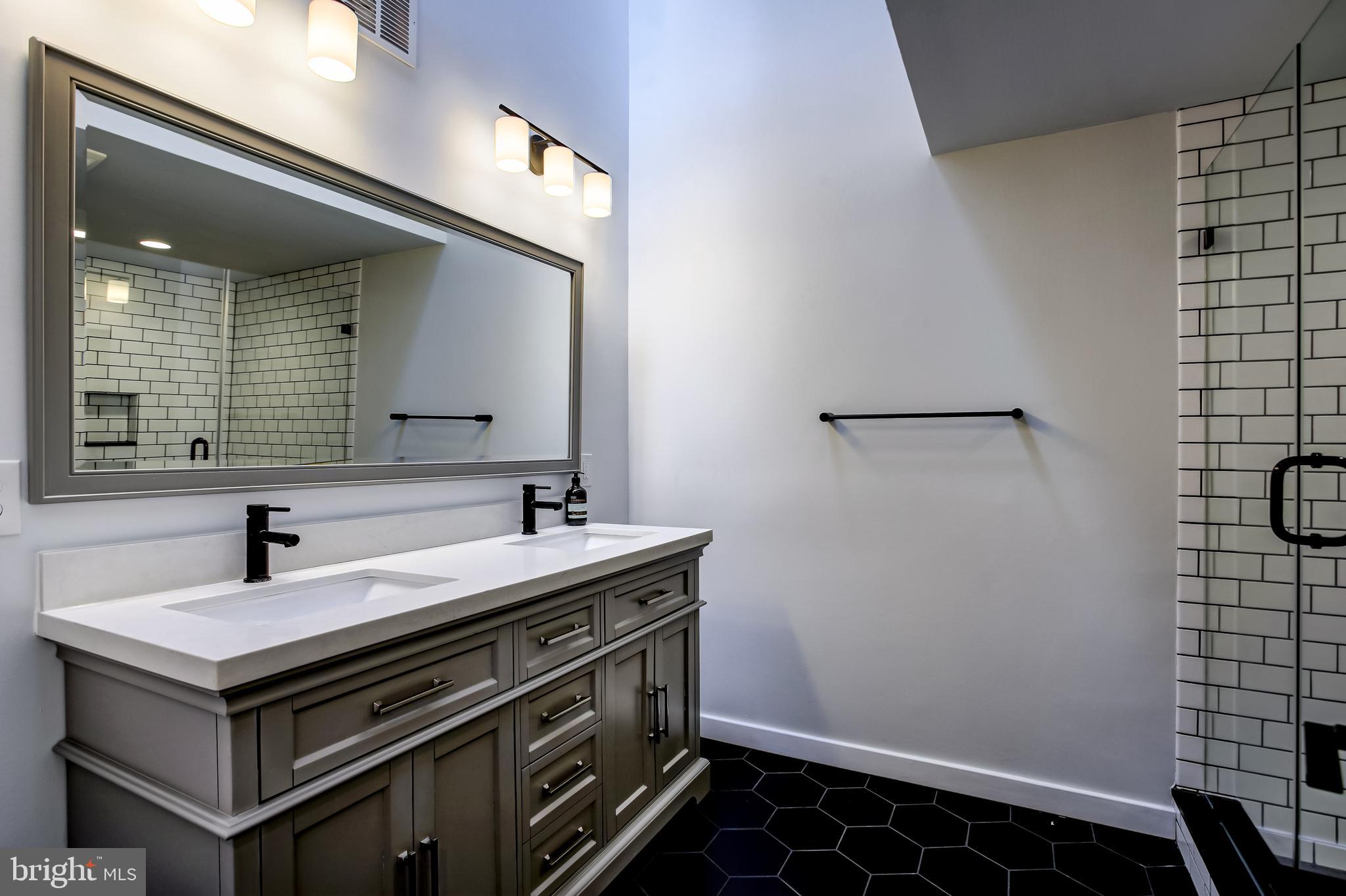 5412 Waneta Road Bethesda, MD 20816 - Photo 11 of 18 Gallery Image 11