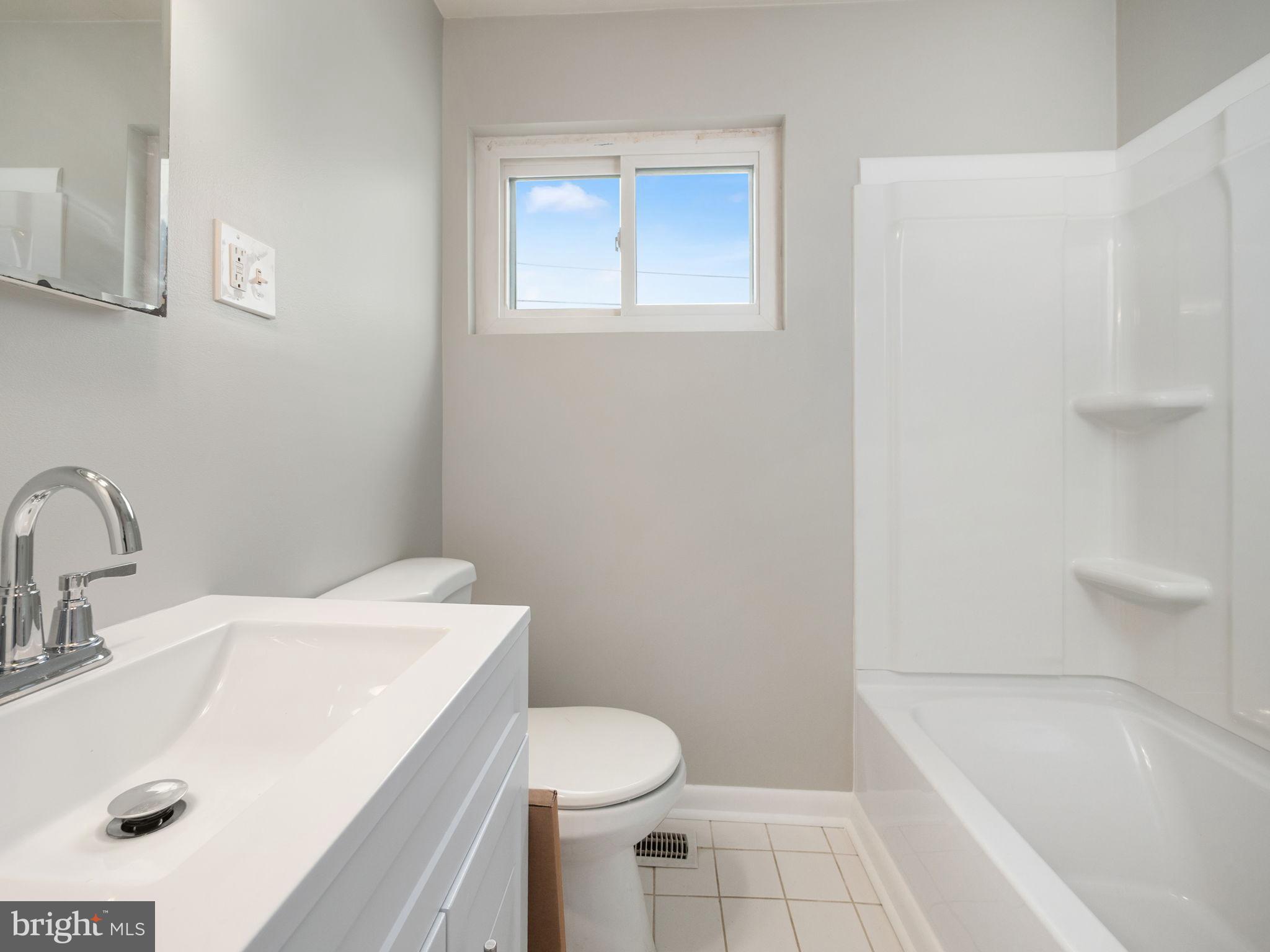 8 Rock Raymond Road Downingtown, PA 19335 - Photo 14 of 22 Bright and airy modern bathroom retreat.