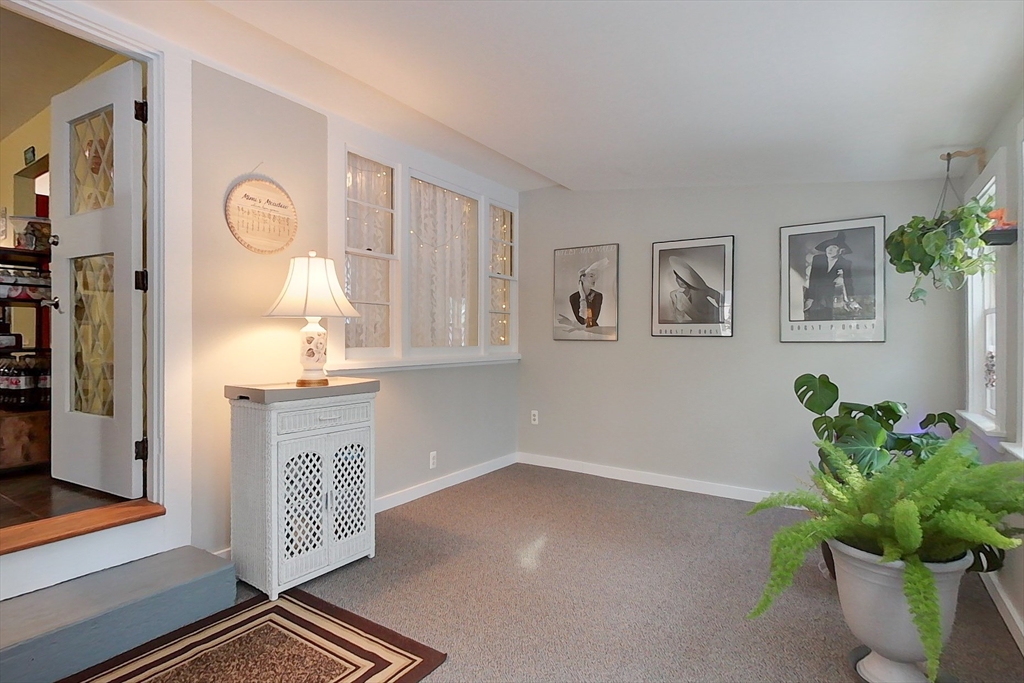 19 Mill Road Littleton, MA 01460 - Photo 19 of 31 a living room with furniture