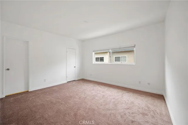 $559,000 | 19018 Sherman Way, Unit 106, Reseda, CA 91335