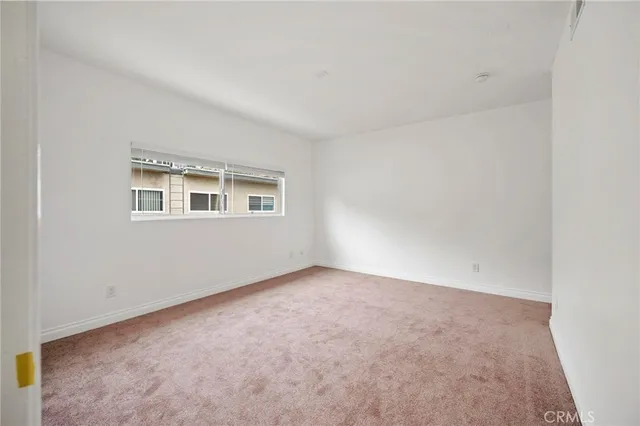 $559,000 | 19018 Sherman Way, Unit 106, Reseda, CA 91335