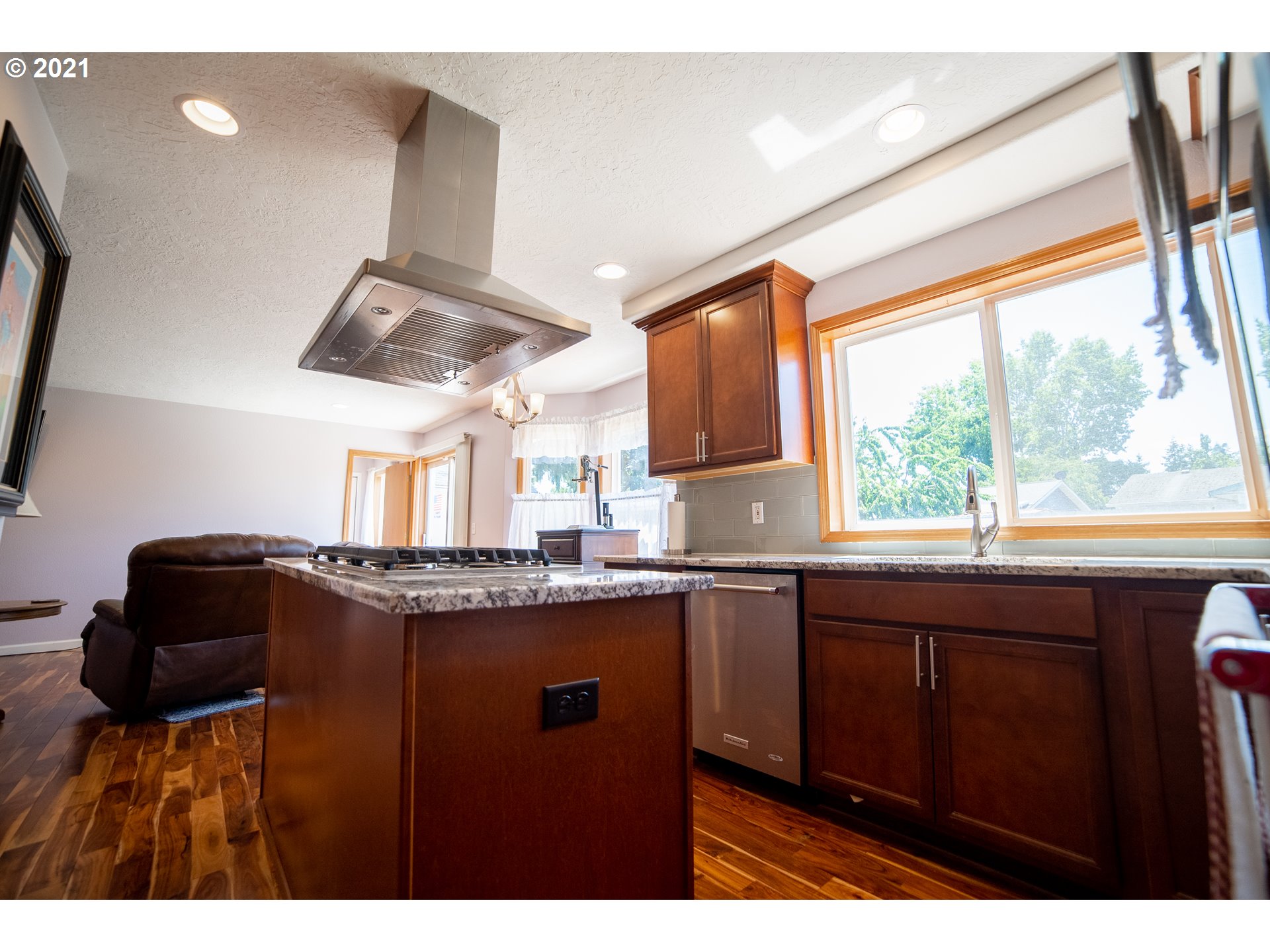 2232 Riviera Court Hubbard, OR 97032 - Photo 10 of 32 Gallery Image 10