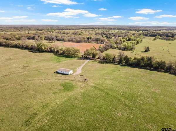 $214,999 | 724 Northeast County Road 2170, Mount Vernon, TX 75457