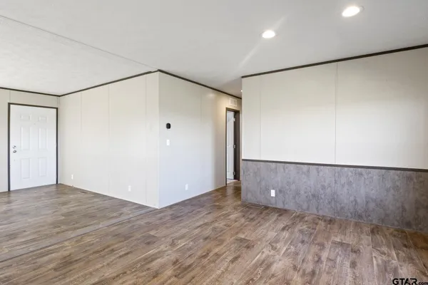 $214,999 | 724 Northeast County Road 2170, Mount Vernon, TX 75457