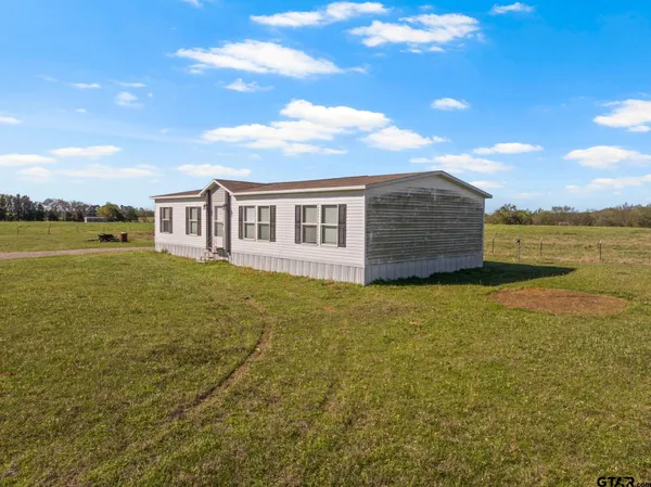 $214,999 | 724 Northeast County Road 2170, Mount Vernon, TX 75457