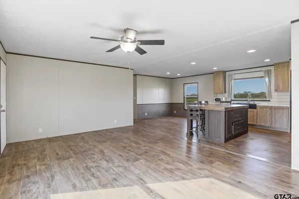 $214,999 | 724 Northeast County Road 2170, Mount Vernon, TX 75457