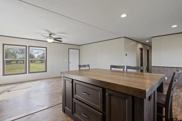 $214,999 | 724 Northeast County Road 2170, Mount Vernon, TX 75457