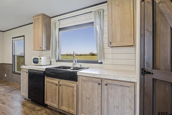 $214,999 | 724 Northeast County Road 2170, Mount Vernon, TX 75457