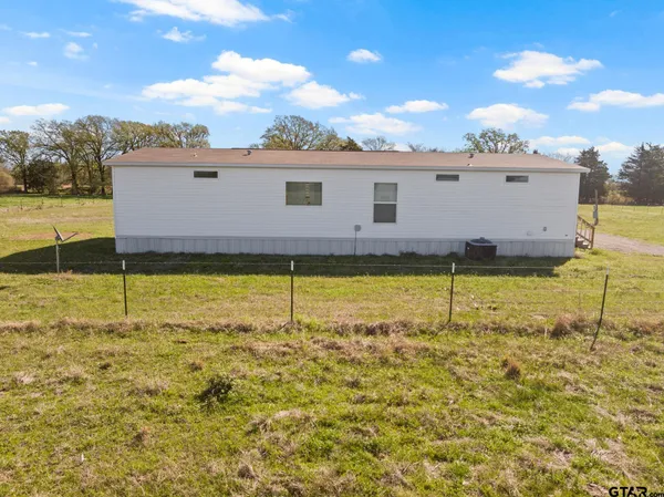 $214,999 | 724 Northeast County Road 2170, Mount Vernon, TX 75457