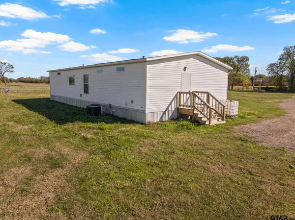 $214,999 | 724 Northeast County Road 2170, Mount Vernon, TX 75457