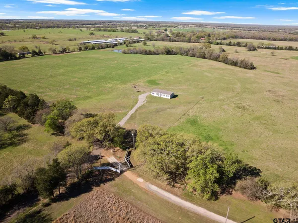 $214,999 | 724 Northeast County Road 2170, Mount Vernon, TX 75457