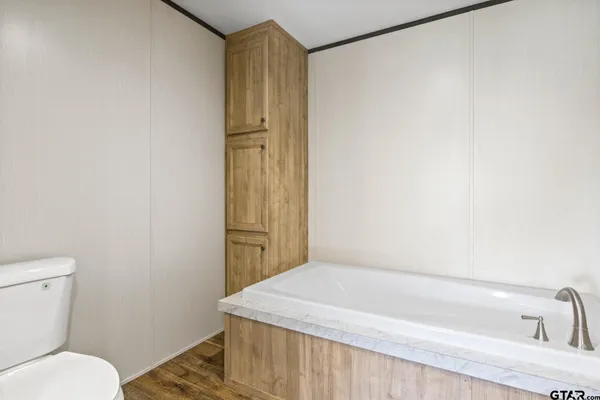 $214,999 | 724 Northeast County Road 2170, Mount Vernon, TX 75457