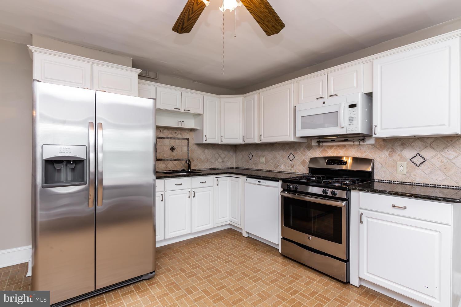 147 Conestoga Road Wayne, PA 19087 - Photo 13 of 30