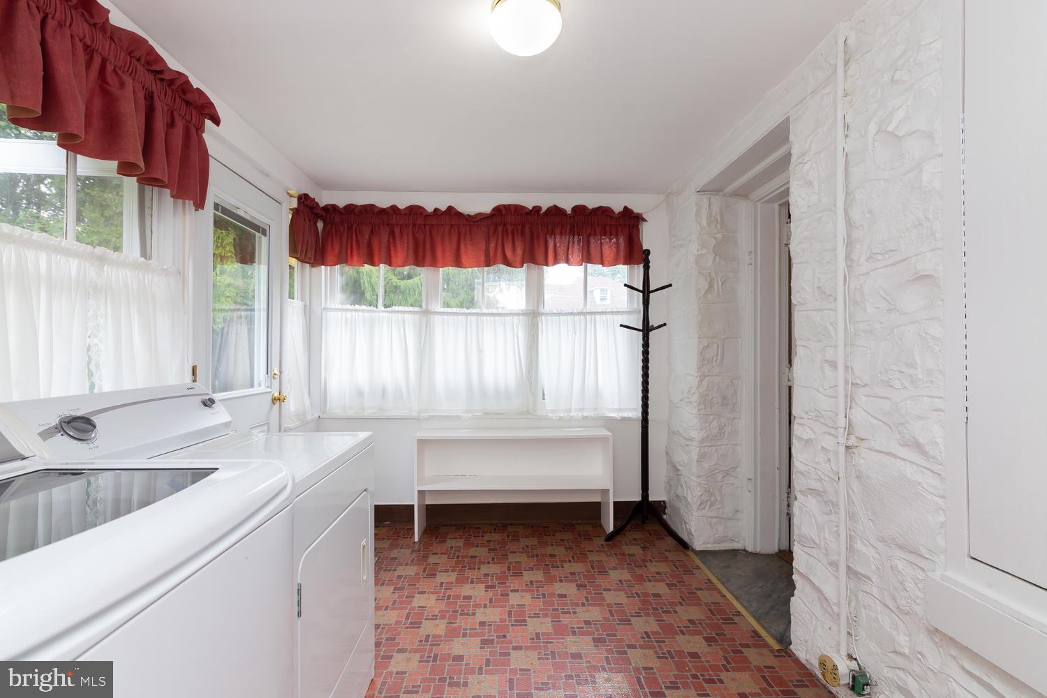 147 Conestoga Road Wayne, PA 19087 - Photo 19 of 30