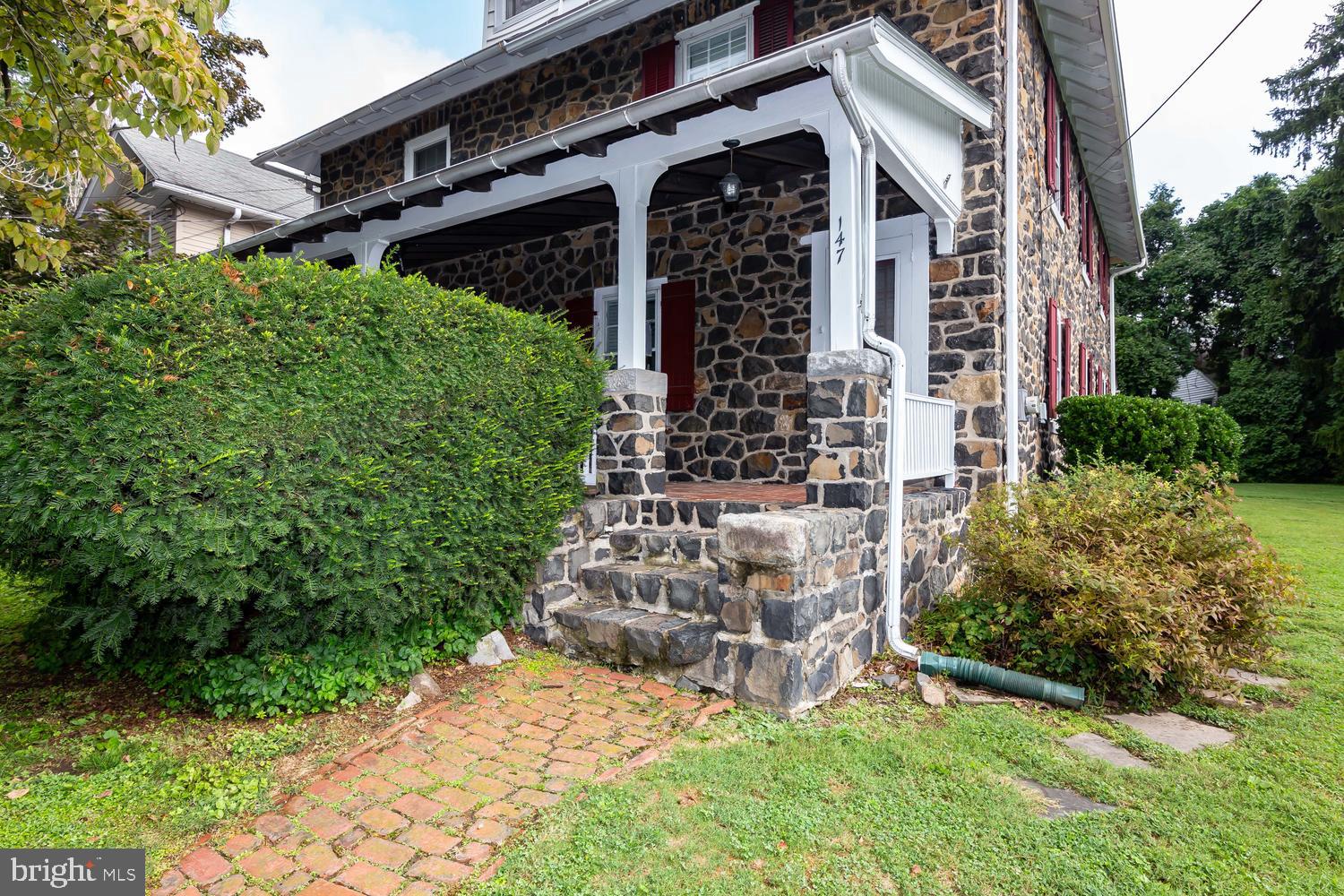 147 Conestoga Road Wayne, PA 19087 - Photo 6 of 30