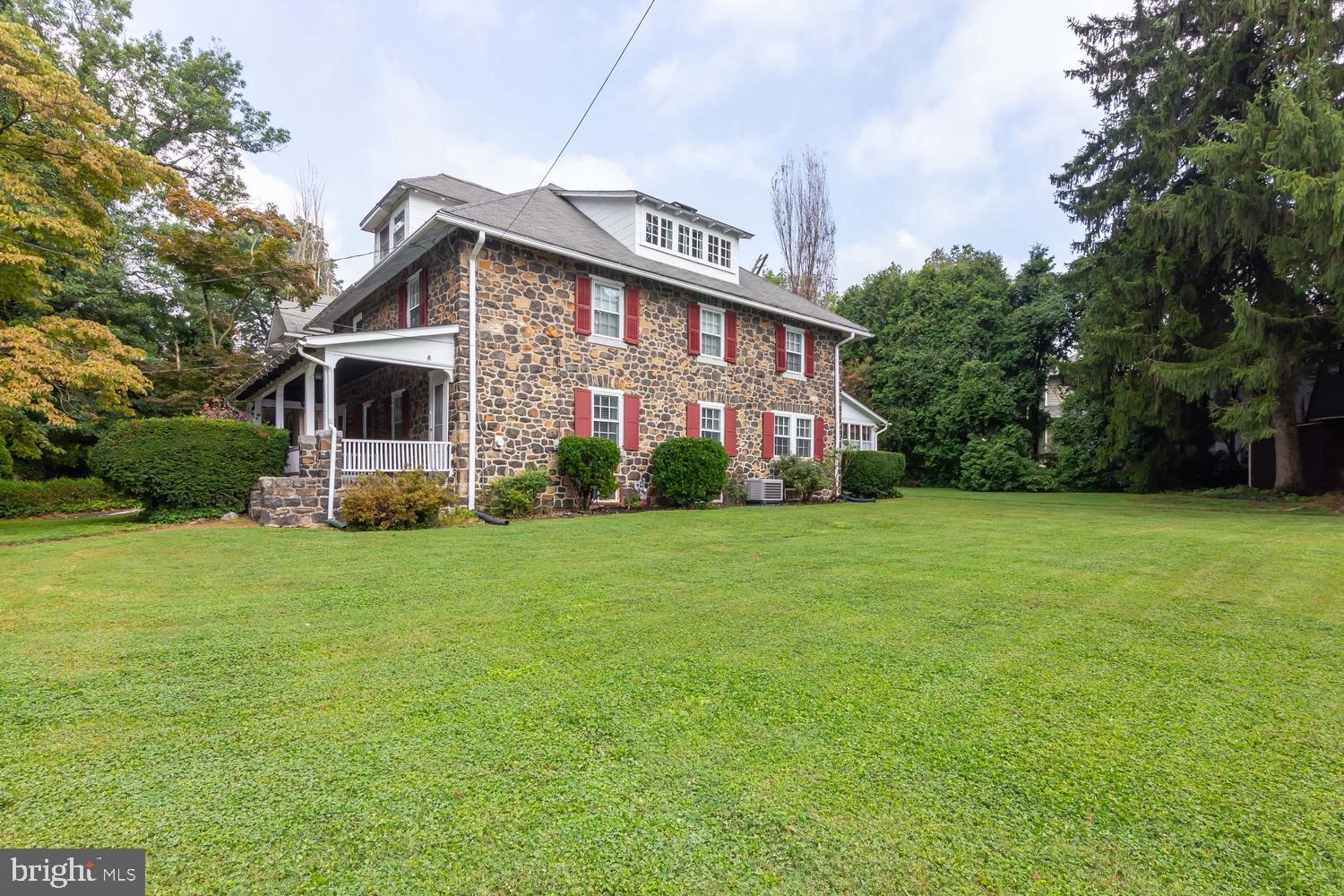 147 Conestoga Road Wayne, PA 19087 - Photo 7 of 30